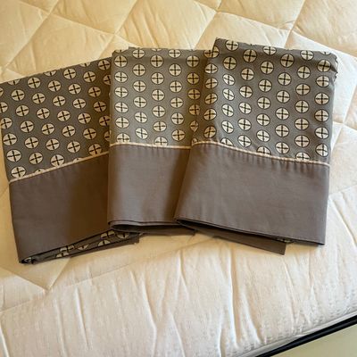 Bloomingdale’s, Williamsburg and More Queen Bedding (GB-BC)