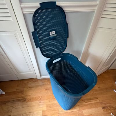 Black • Decker Steam Iron, Sterilite Laundry Totes and More (BR1-BC)