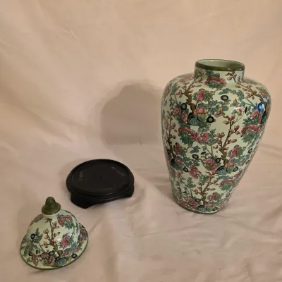 Hubert Bequet Ginger Jar w/Stand (DR-JS)