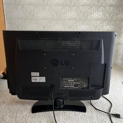 LG 32" HDMI TV (MBB-KA)