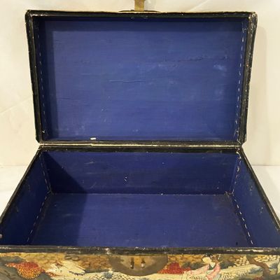Hand Painted Asian Trunk & Parasol (K-KA)