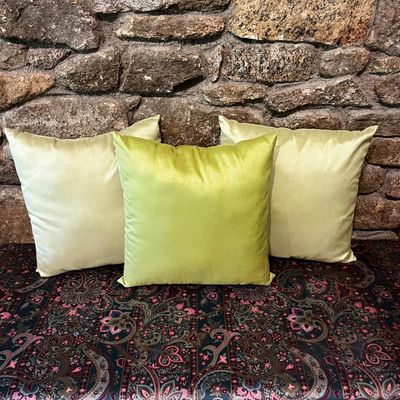 Indian Gadda Style Floor Cushion w/Pillows (D-KA)