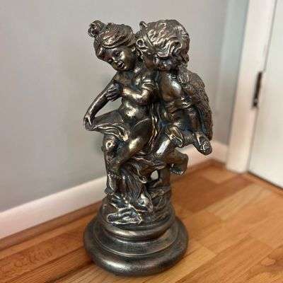 Jaru Chalkware Reproduction "The Confidence" Statue (BR1-KA)