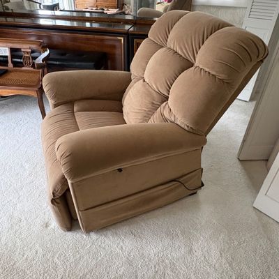Golden Technologies Cloud Power Lift Recliner (MBB-SF)