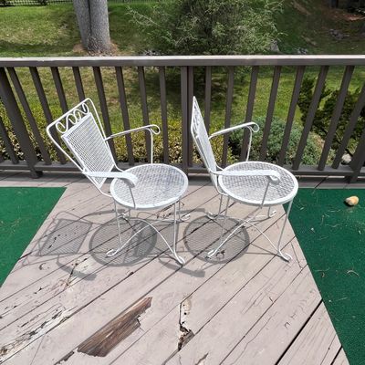 Wrought Iron Table and Chairs (DK-BC)