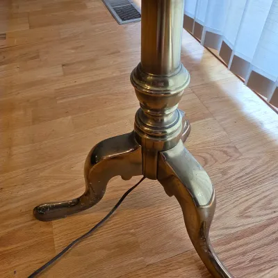 Brass Floor Lamp w/Glass Table Piece (LR-JS)