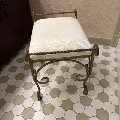 Iron Vanity Bench (BR2-BC)