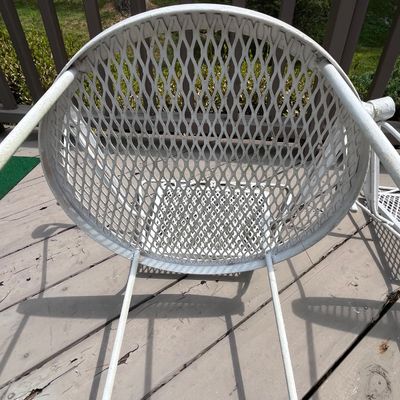 Wrought Iron Table and Chairs (DK-BC)