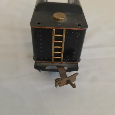 Lionel Lines No. 257 Pre-War Engine & Tender (LR-JS)