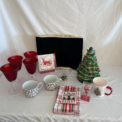 Crate and Barrel, World Market, Pier 1 and more Fun Christmas (K-BC)