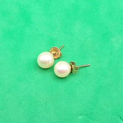 Sale Photo Thumbnail #325: 14k Pearl Earrings