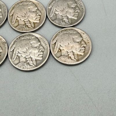 LOT 42: Antique / Vintage US Coins Buffalo Nickels (45)