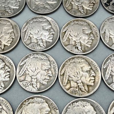 LOT 42: Antique / Vintage US Coins Buffalo Nickels (45)