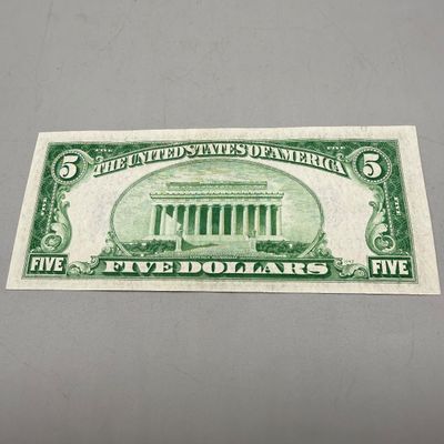 LOT 33: Five Dollar Silver Certificates (5) Series 1934 A