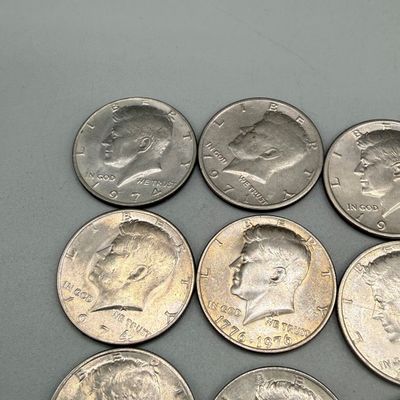 LOT 44: Lot of Kennedy Half Dollars (23) - 1970s-80s