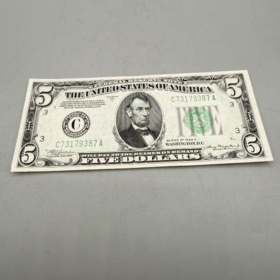 LOT 31: Five Dollar Silver Certificates (5) Series 1934 A