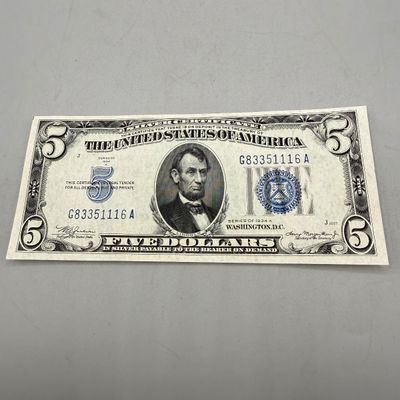 LOT 33: Five Dollar Silver Certificates (5) Series 1934 A