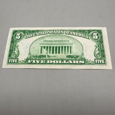 LOT 32: Five Dollar Silver Certificates (5) Series 1934 A