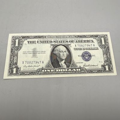 LOT 24: One Dollar Silver Certificates (10) Series 1957