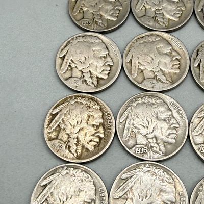 LOT 42: Antique / Vintage US Coins Buffalo Nickels (45)