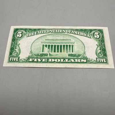 LOT 32: Five Dollar Silver Certificates (5) Series 1934 A