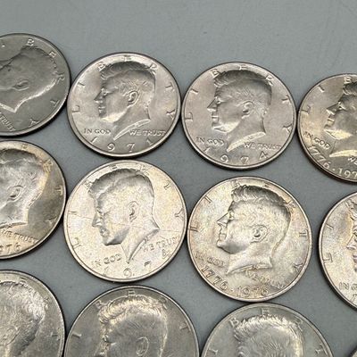 LOT 44: Lot of Kennedy Half Dollars (23) - 1970s-80s