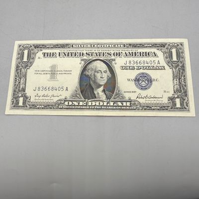 LOT 29: One Dollar Silver Certificates (10) Series 1957