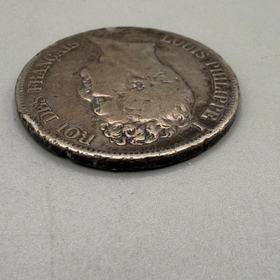 LOT 36: 1830 France 5 Francs 90% Silver Coin