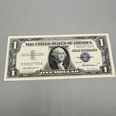 LOT 24: One Dollar Silver Certificates (10) Series 1957