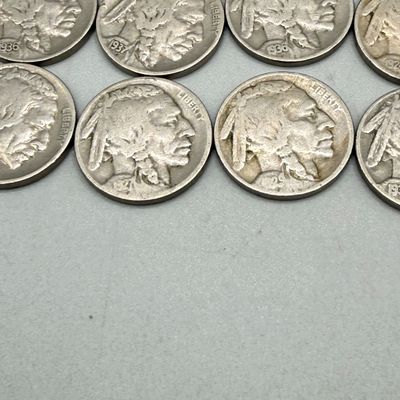 LOT 42: Antique / Vintage US Coins Buffalo Nickels (45)