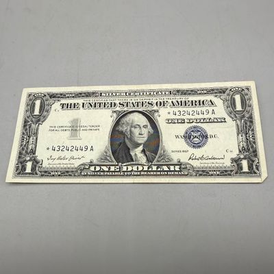 LOT 29: One Dollar Silver Certificates (10) Series 1957