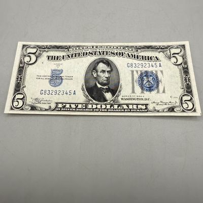 LOT 32: Five Dollar Silver Certificates (5) Series 1934 A