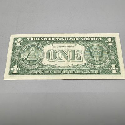 LOT 28: One Dollar Silver Certificates (10) Series 1957