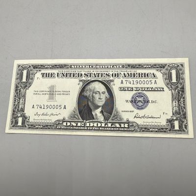 LOT 26: One Dollar Silver Certificates (10) Series 1957