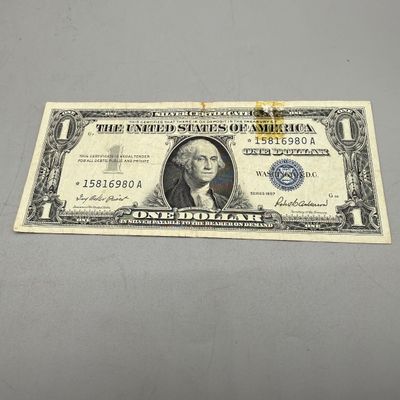 LOT 26: One Dollar Silver Certificates (10) Series 1957
