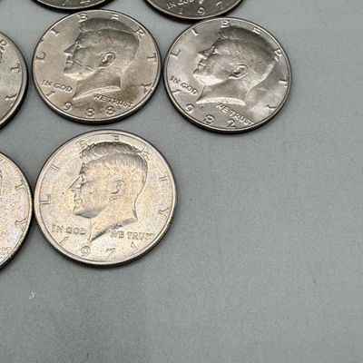 LOT 44: Lot of Kennedy Half Dollars (23) - 1970s-80s