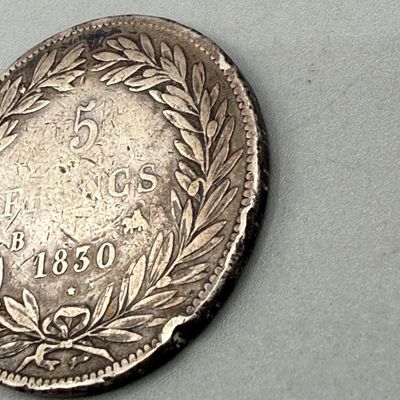 LOT 36: 1830 France 5 Francs 90% Silver Coin