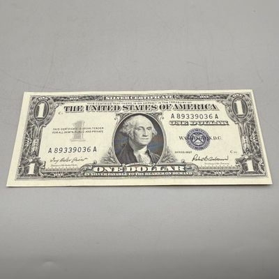 LOT 26: One Dollar Silver Certificates (10) Series 1957