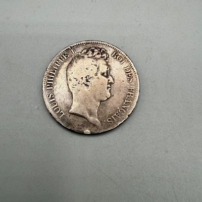 LOT 36: 1830 France 5 Francs 90% Silver Coin