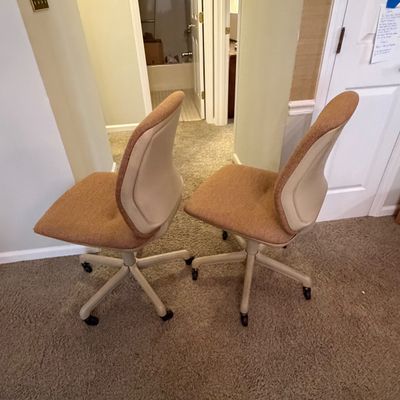 Steelcase Swivel Desk Chairs (O-BC)