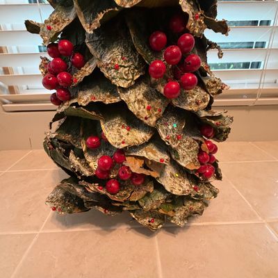 Lenox, Home Accents and More Christmas (O-BC)