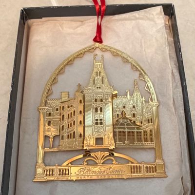 Danbury Mint, Biltmore Estate and More Christmas Ornaments (O-BC)