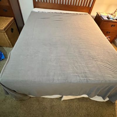 Cuddle Duds, Primaloft & More Queen/King Quilts & Blankets (P-RG)