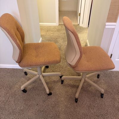 Steelcase Swivel Desk Chairs (O-BC)