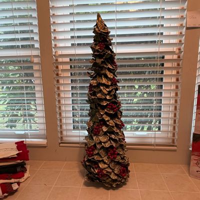 Lenox, Home Accents and More Christmas (O-BC)