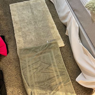Bath Towels, Rugs & Shower Curtains (LC-RG)