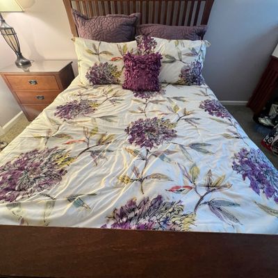 Queen Sized Madison Park Bedding & More (P-RG)