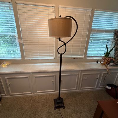 Modern Bronze Floor Lamp w/floor Switch (O-BC)