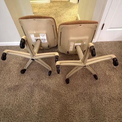 Steelcase Swivel Desk Chairs (O-BC)