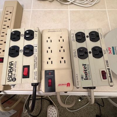 Kinkoo, Surge Arrest and More Power Strips and Surge Protectors (O-BC)